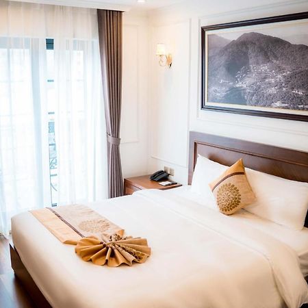 Camellia Luxury Hotel Tam Ðảo Esterno foto