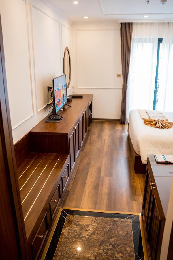 Camellia Luxury Hotel Tam Ðảo Esterno foto